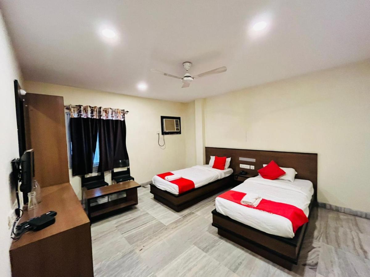Hotel Chandra Jamshedpur Exteriör bild