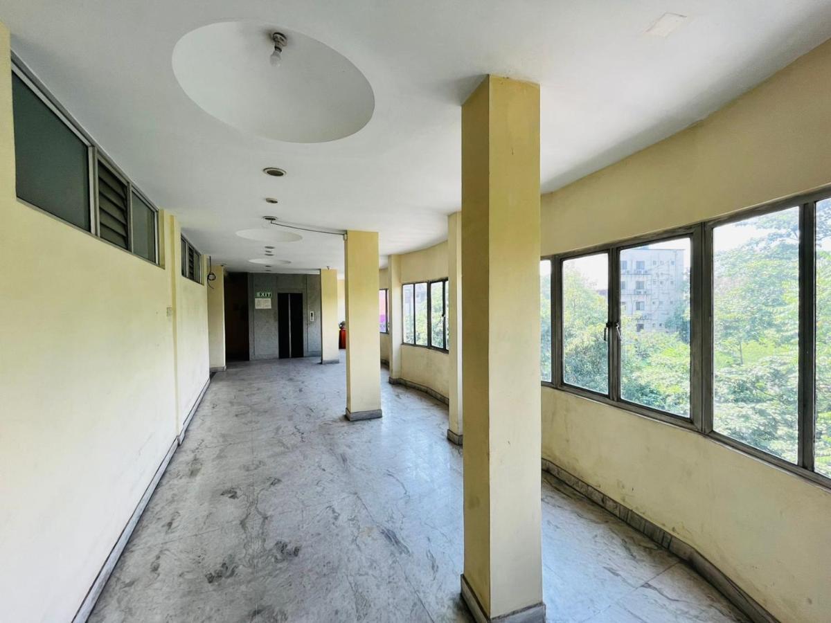 Hotel Chandra Jamshedpur Exteriör bild
