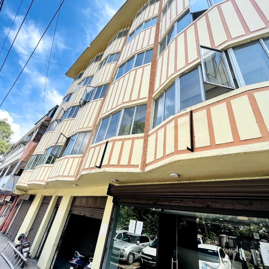 Hotel Chandra Jamshedpur Exteriör bild