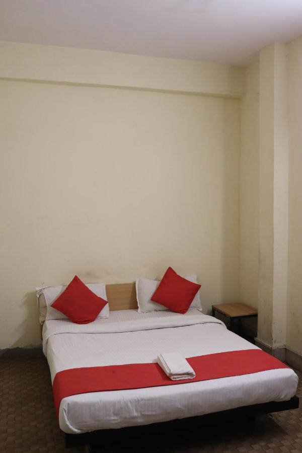 Hotel Chandra Jamshedpur Exteriör bild