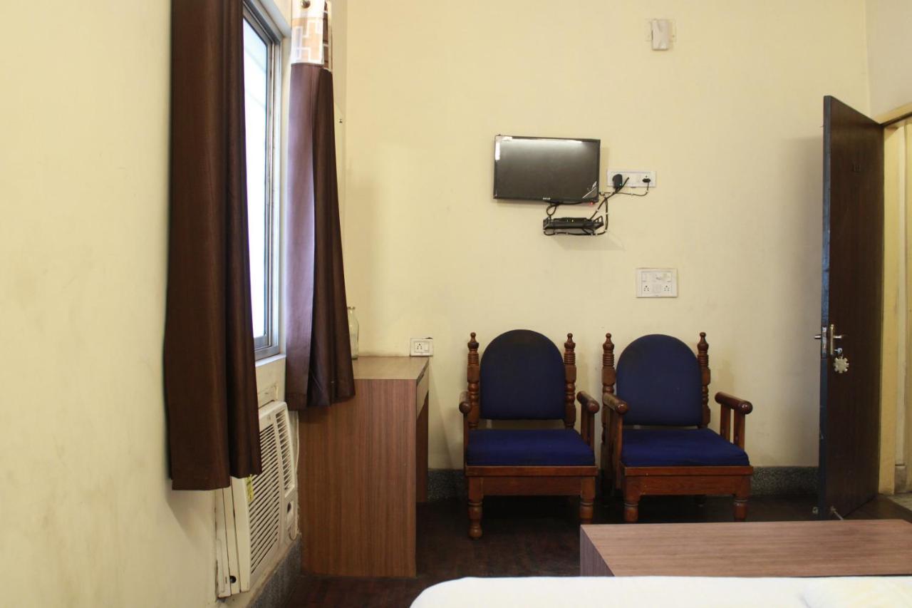 Hotel Chandra Jamshedpur Exteriör bild