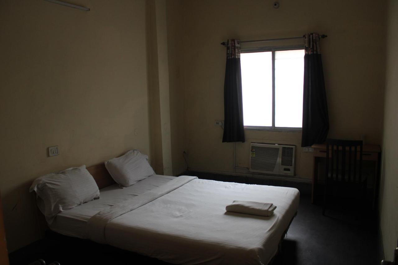 Hotel Chandra Jamshedpur Exteriör bild