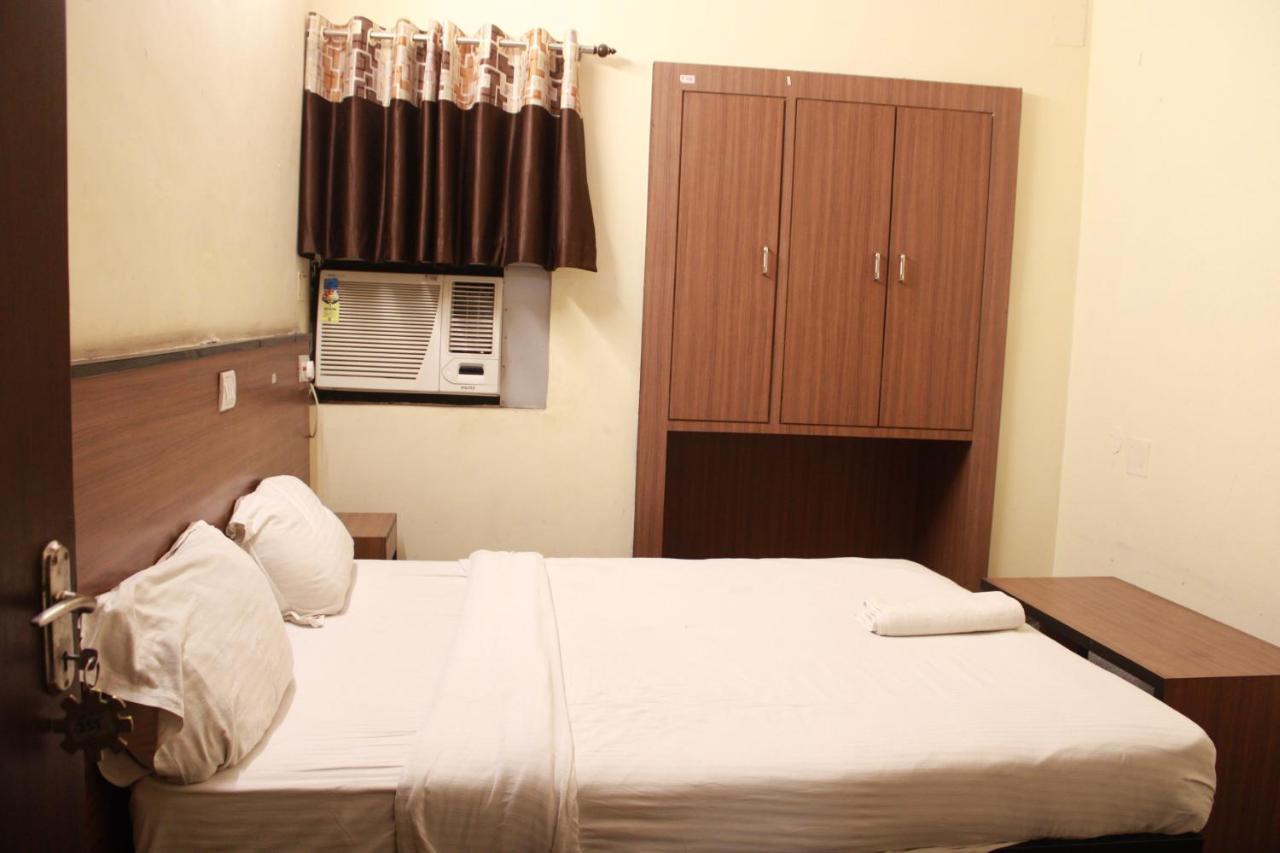 Hotel Chandra Jamshedpur Exteriör bild