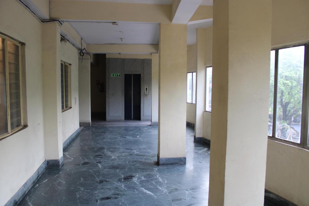 Hotel Chandra Jamshedpur Exteriör bild