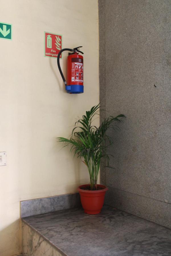 Hotel Chandra Jamshedpur Exteriör bild